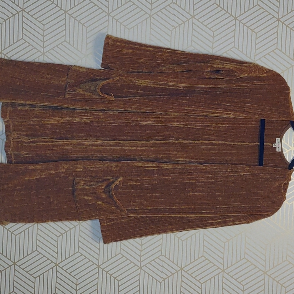 Women's Heart Hip size medium cardigan. Very soft. Mustard.
